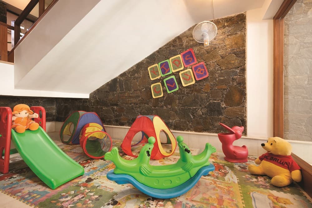 Kids' Club & Games